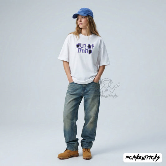 Out Of Mind - Unisex Oversized T-Shirt